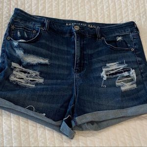AMERICAN EAGLE Curvy Midi-length Denim Shorts